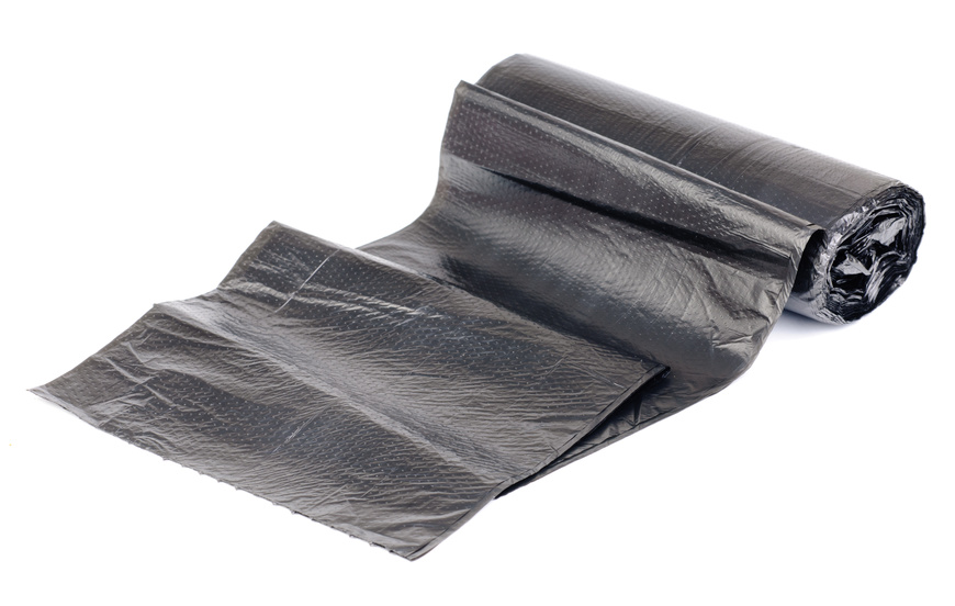 roll of black garbage bags on a white background Worki na śmieci LD 240L 10szt czarne - obrazek 1