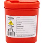 Pojemnik na odpady medyczne zużyte igły czerwony płaski 0,7L